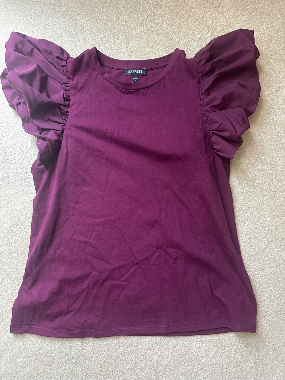 Express Short Sleeve Ruffle Top in Plum sz.Med